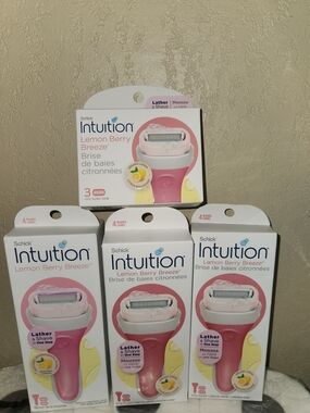 Schick Intuition Lemon Berry Breeze Women’s Razor - Pink